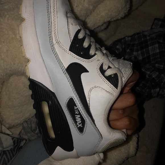 Shoes - Picture 3 of 3